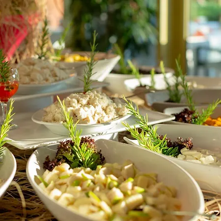 Üdülőközpont Simena Comfort 4*