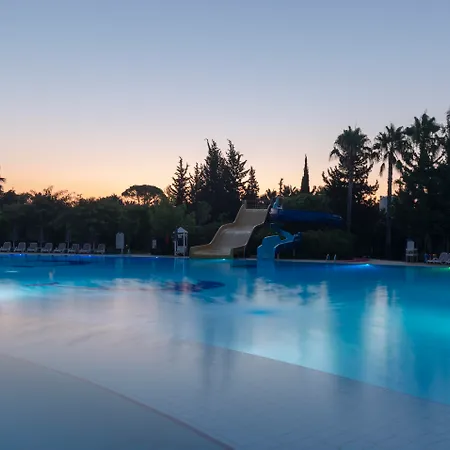 Üdülőközpont Simena Comfort