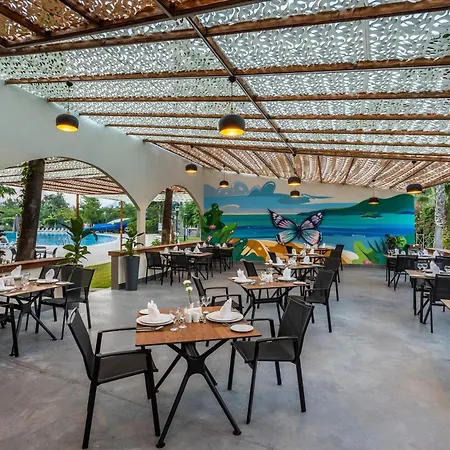 Üdülőközpont Simena Comfort 4*