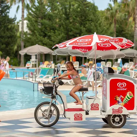 Simena Comfort Semesteranläggning (resort)